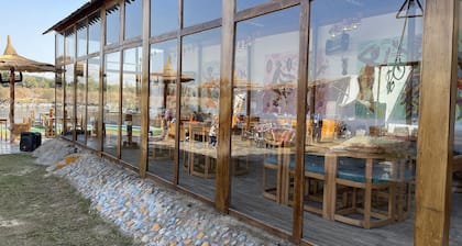 20 minutes to the airport- common swimming pool (Nile View)