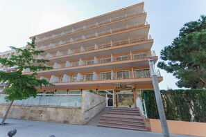 Entrada al alojamiento