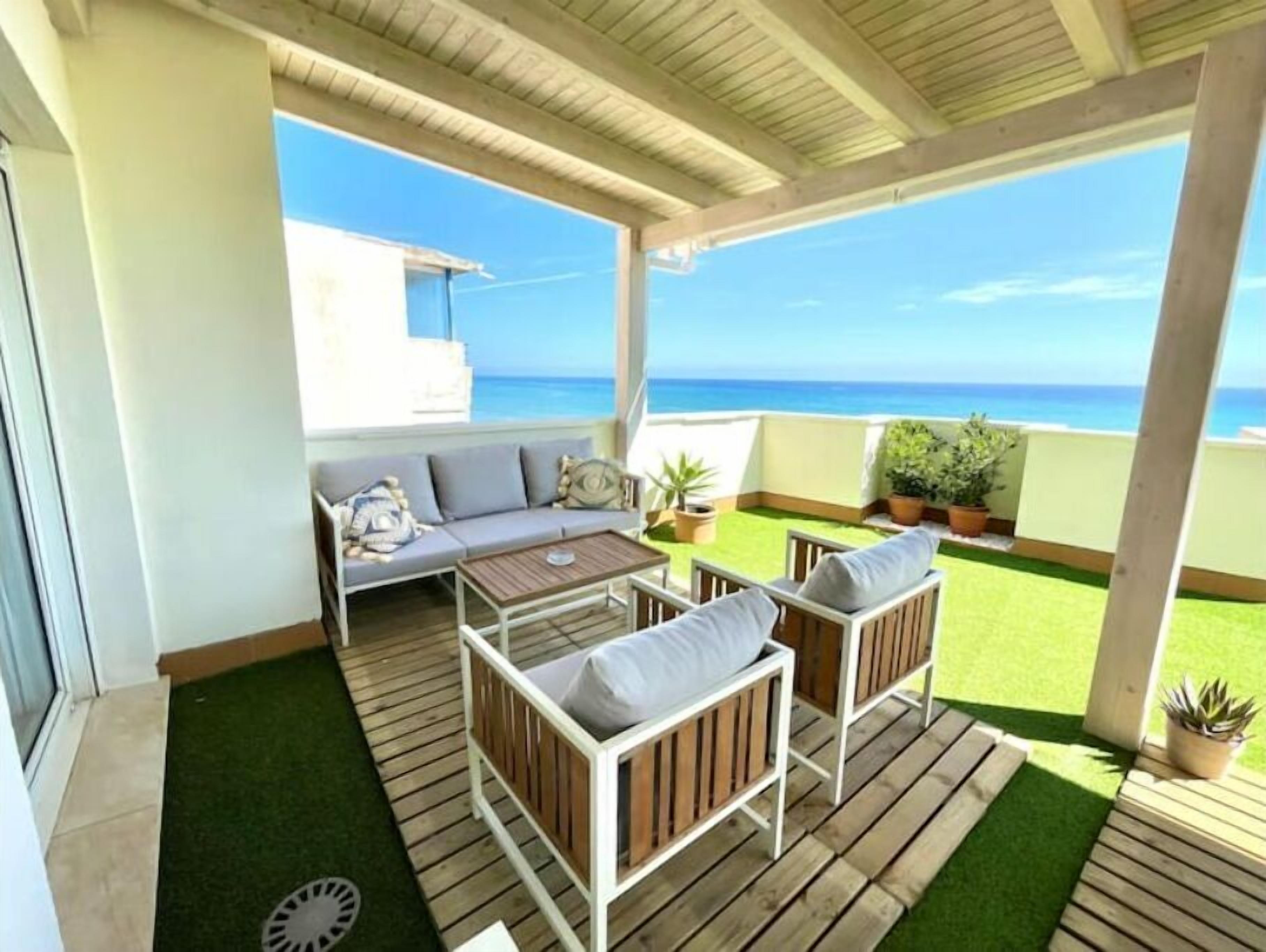 1st Line Beach Penthouse in the center of Estepona
