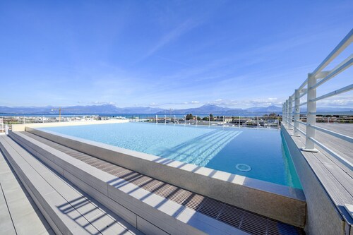Opalia Residence - Eva's Elegance