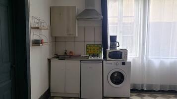 Fridge, microwave, coffee/tea maker, electric kettle