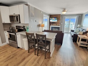 Microwave, coffee/tea maker - Gorgeous Renovated 2 Bedroom Midtown Condo with Pool! Lucayan #27 (Ocean City)