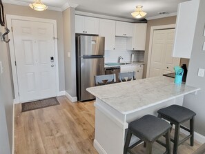 Microondas y cafetera y tetera 