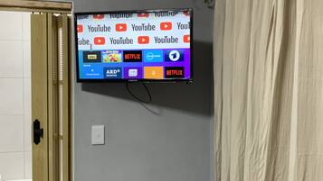 Classic Room | Free WiFi, bed sheets