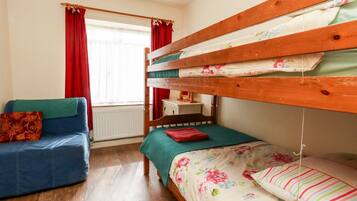 2 bedrooms, individually decorated, individually furnished, free WiFi