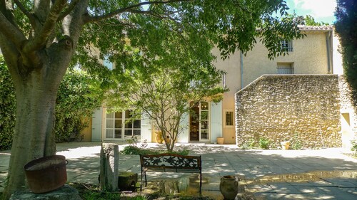 Charming village house with garden and private pool in Provence