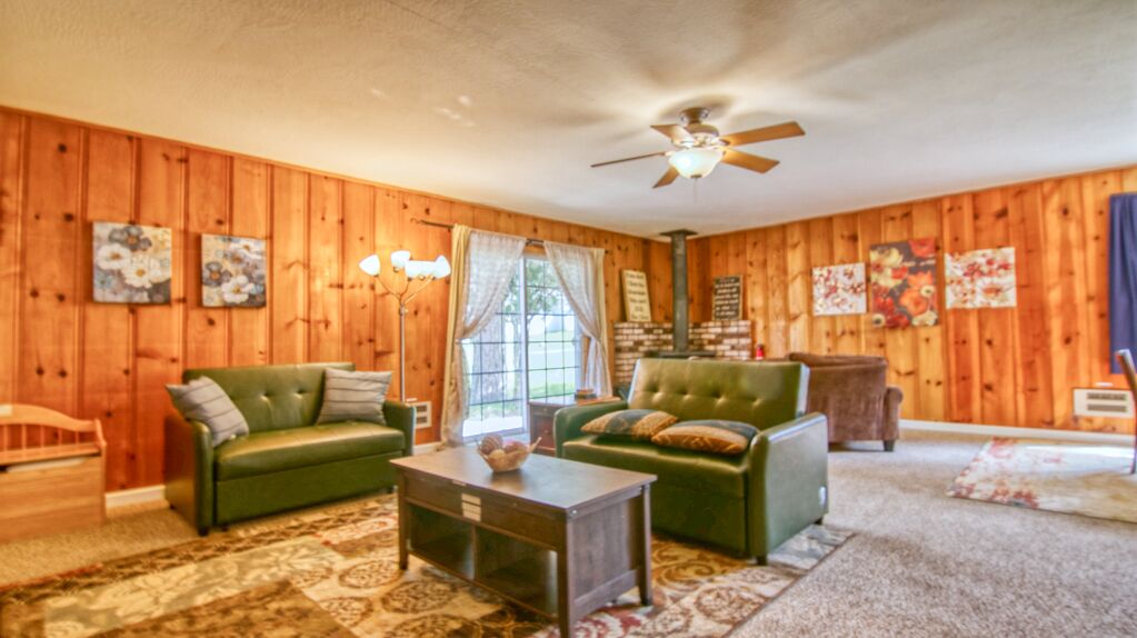 Cottonwood Cabin at Pine Mountain Lake