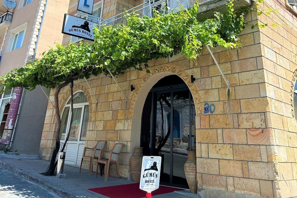 Gumus Hotel