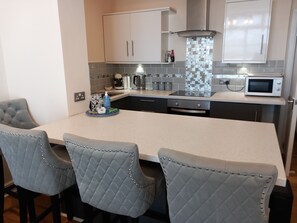 Fridge, microwave, oven, stovetop - Victoria Quays On Wyre, Fleetwood VQ2 (GF) (FLEETWOOD)