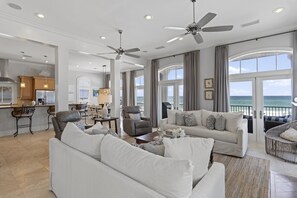 Smart TV, fireplace - Secluded Beachside Oasis with Pool, Spa, Bikes, and Direct Sand Access (Santa Rosa Beach)