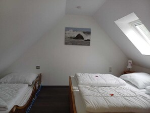 1 Schlafzimmer, Reisekinderbett, WLAN, Bettwäsche