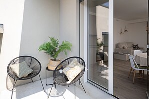 Terrace/patio - Regarda - "Zoe" appartment with pool and large lake-view terrace (Lazise)