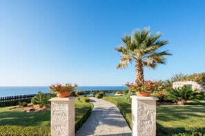 Apartment | 3 bedrooms, soundproofing - Diamond View Luxury on Your way to VAI Sitia (Sitia)