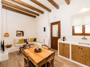 Apartment | 3 bedrooms, soundproofing - Two Traditional Cretan Houses Near Richtis Gorge (Sitia)