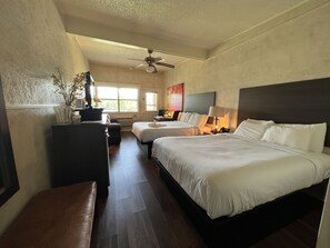 Studio | 1 bedroom - Mountain Harbor Queen Guest Room on Lake Ouachita by RedAwning (Mount Ida)