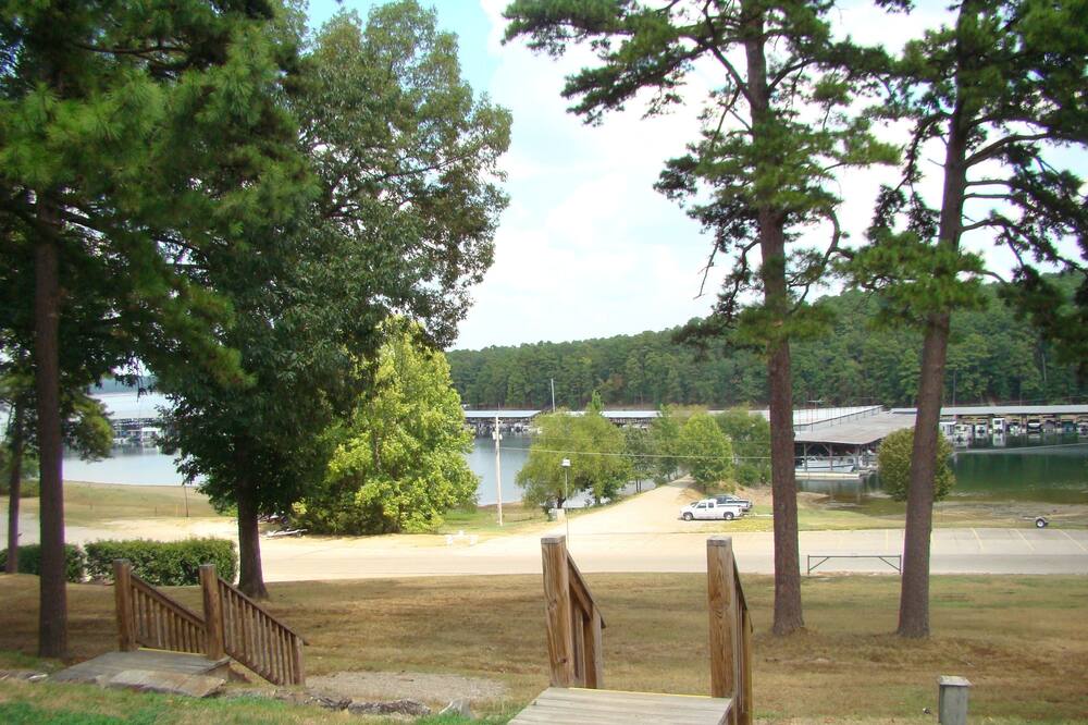 Mountain Harbor Queen Guest Room on Lake Ouachita by Redawning