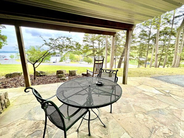 Room, 1 Bedroom | Terrace/patio