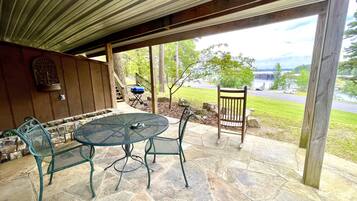 Habitación, 1 habitación | Restaurante al aire libre