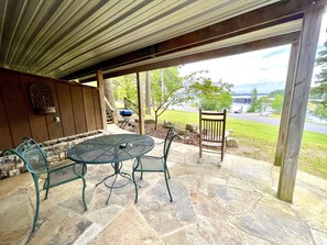 Room, 1 Bedroom | Outdoor dining - Lake View Queen Guest Room With Two Queens, Sleeper Sofa And Deck Overlooking Lake Ouachita. 1 Bedroom Hotel Room by RedAwning (Mount Ida)