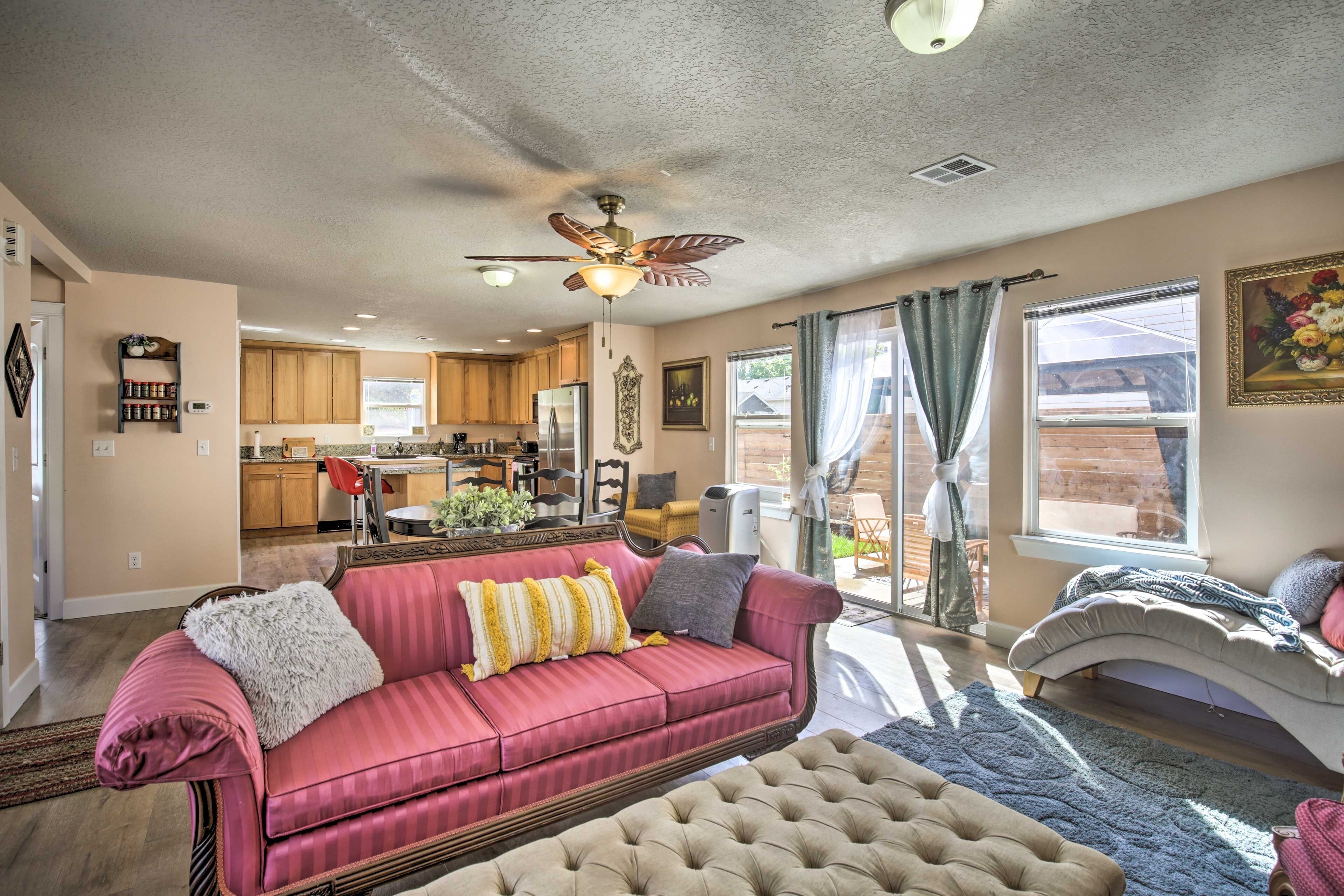 Diva's Den - West Salem Bungalow 3 Bedroom Bungalow by Redawning