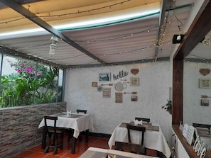 Free daily English breakfast - Hotel Posada Santa Elena (Tunja)