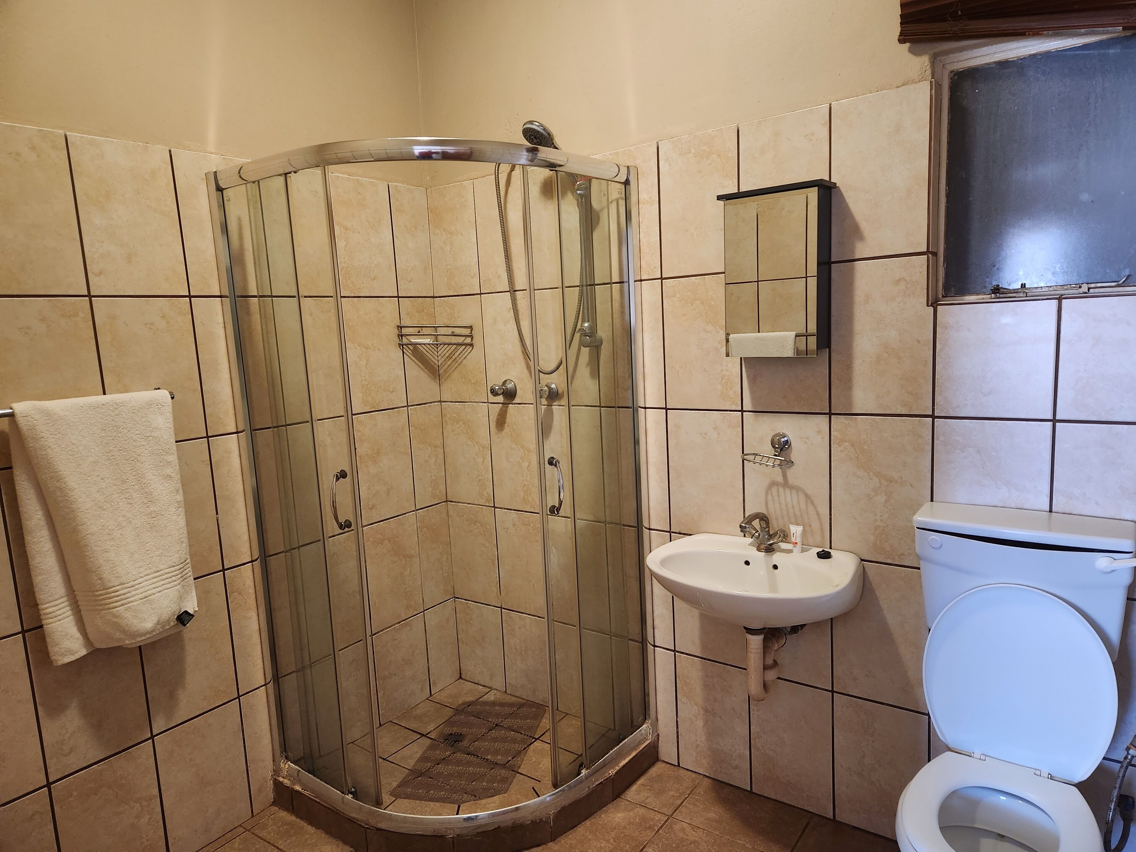 Quarto casal standard | Banheiro