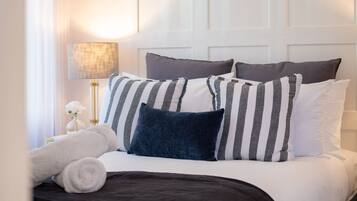 1 dormitorio, tabla de planchar con plancha, wifi