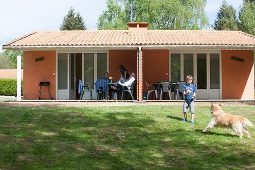 Gîte de charme avec terrasse sud à Sauzé-Vaussais