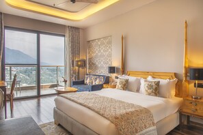 Decoración personalizada, muebles diferentes y escritorio