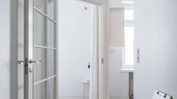 Exclusive Apartment | 2 bedrooms, hypo-allergenic bedding, individually decorated