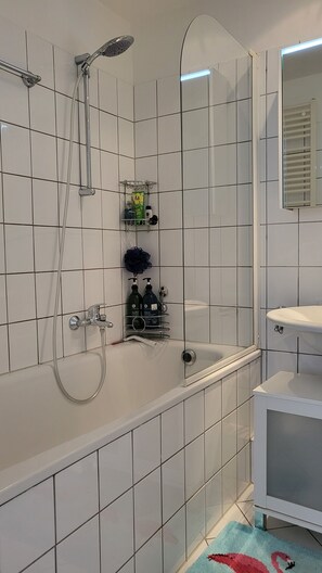 Hårtørrer, håndklæder, Sæbe, Shampoo