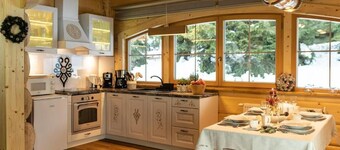 COTTAGE POWDER  WITH PRIVATE JACUZZI