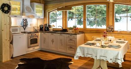 COTTAGE POWDER WITH PRIVATE JACUZZI