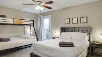 5 bedrooms, iron/ironing board, WiFi, bed sheets