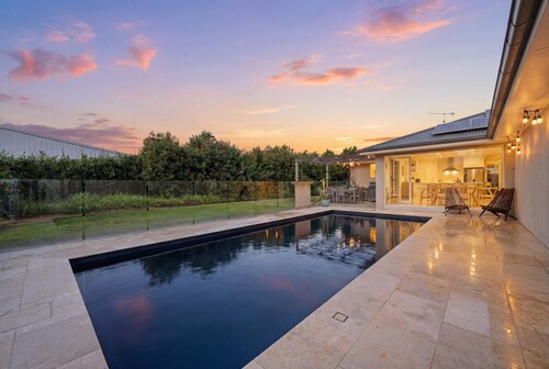Regand Retreat. Pool & Alfresco. South Dubbo.