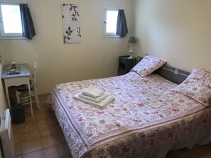 2 chambres, accès Internet, draps fournis