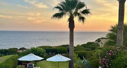 Casa Girassol, villa mit privatem Pool im Algarve Clube Atlântico