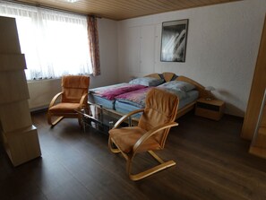 1 bedroom, WiFi, bed sheets