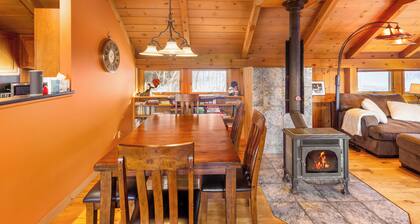New Spacious Stowe Home, Stowe Mt Views. Woodstove