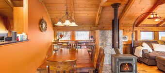 New Spacious Stowe Home, Stowe Mt Views. Woodstove