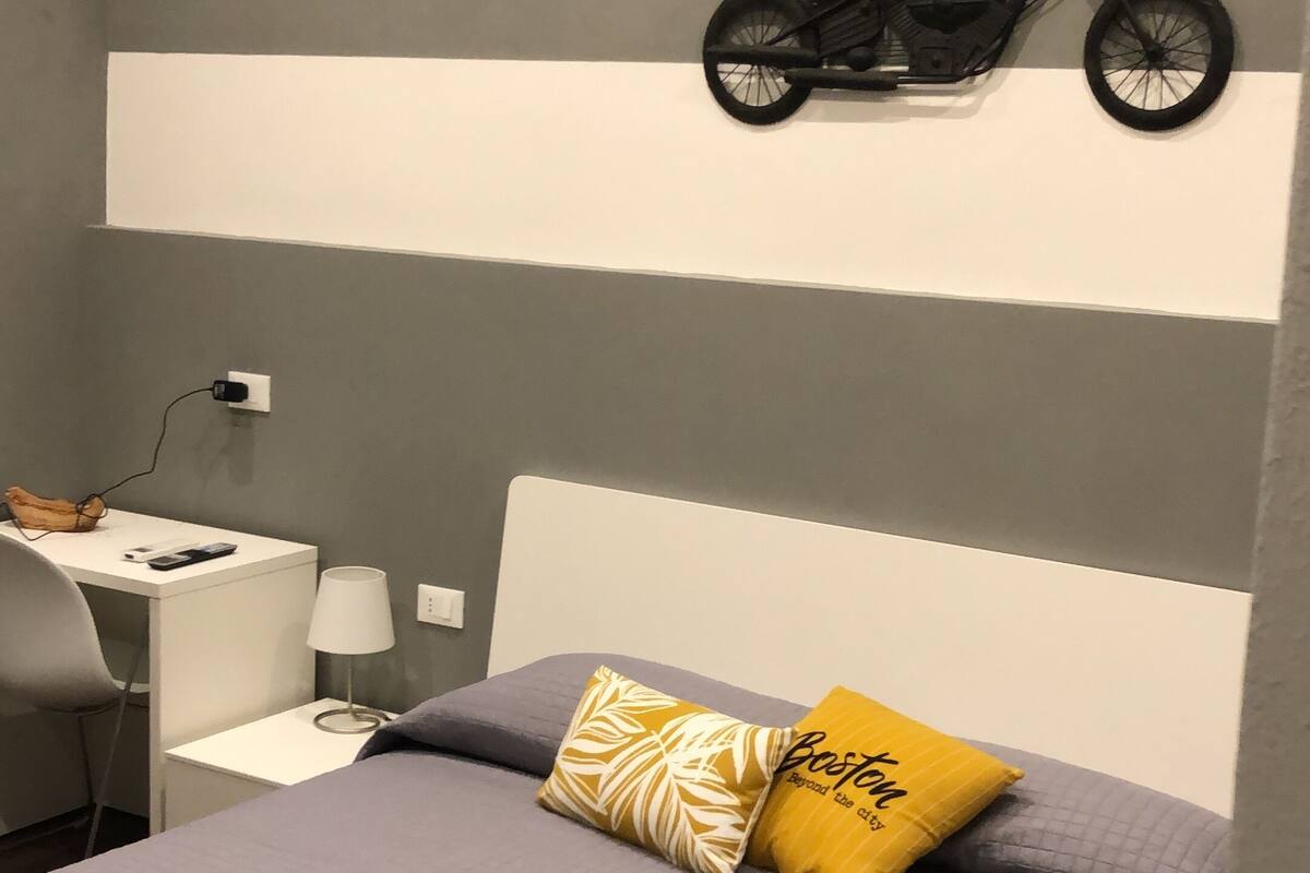 Kamar Double Klasik, 1 kamar tidur | Seprai antialergi, minibar, meja kerja, dan ruang kerja ramah laptop