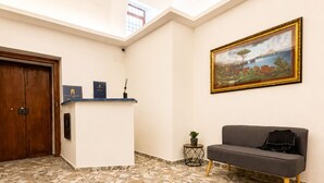 Unclassified image, 3 of 29, button - Palazzo Belmosto (Naples)