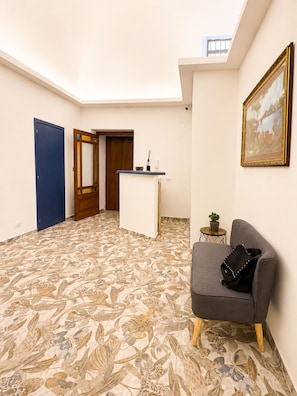 Front of property - Palazzo Belmosto (Naples)