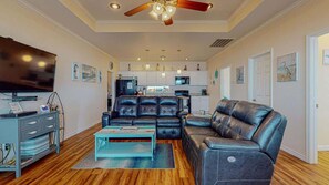 Televisión y oficina 