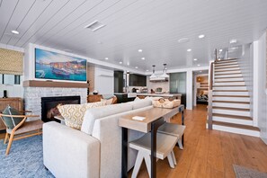 TV connectée, chaîne hi-fi