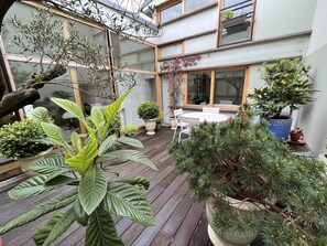 Outdoor dining - canal Saint-Martin - hôpital Saint Louis, 5 guests (Paris)