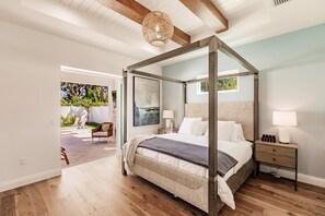 4 bedrooms, iron/ironing board, travel crib, free WiFi