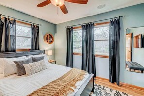 2 slaapkamers, een strijkplank/strijkijzer, wifi, beddengoed