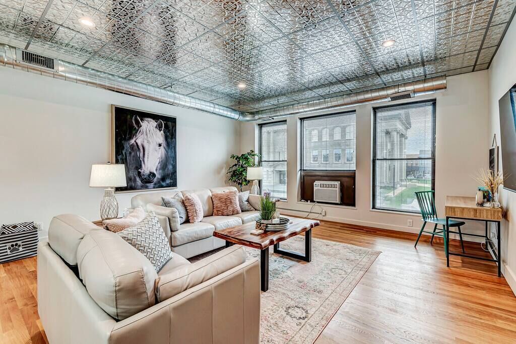 Lebanon Loft on the Downtown Square