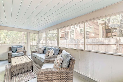 Remodeled Broad Ripple Bungalow Near Monon Trail